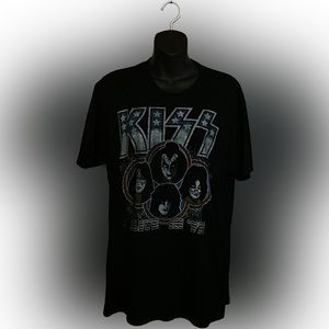 Kiss Alive concert tshirt. Large. 50% cotton.  EUC.